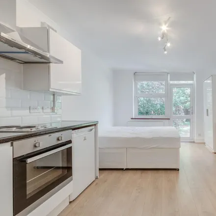 Rent this studio townhouse on 5 Manstone Road in London, NW2 3XH