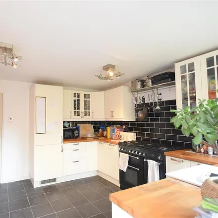 Rent this 4 bed duplex on 133 Sellywood Road in Selly Oak, B30 1XA