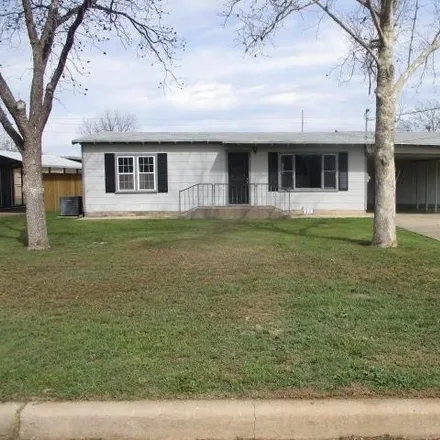 Buy this 3 bed house on 28 West 36th Street in San Angelo, TX 76903