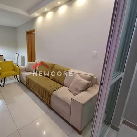 Buy this 3 bed apartment on Rua Lycidio Paes in Segismundo Pereira, Uberlândia - MG