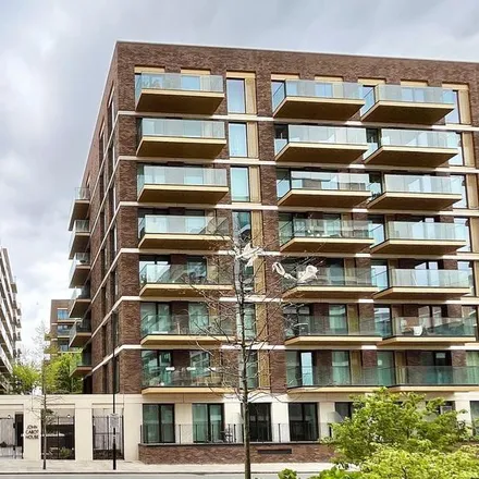 Image 6 - 41 Royal Crest Avenue, London, E16 2TG, United Kingdom - Apartment for rent