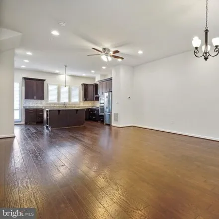 Image 5 - Knapp Place, Alexandria, VA 22304, USA - Condo for sale