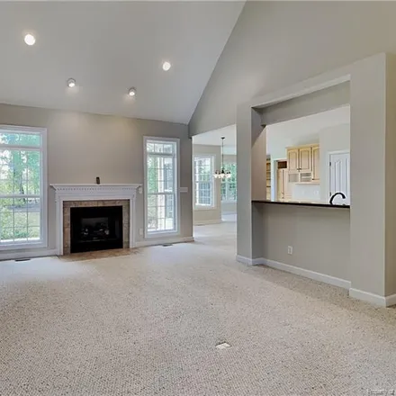 Image 8 - 6455 Touchstone Drive, Fayetteville, NC 28311, USA - House for sale