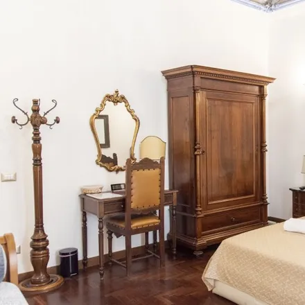 Image 2 - Via Volturno, 24, 00185 Rome RM, Italy - Apartment for rent
