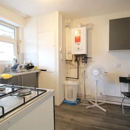 Rent this 4 bed apartment on Fisher House in 1-13 Cable Street, Ratcliffe