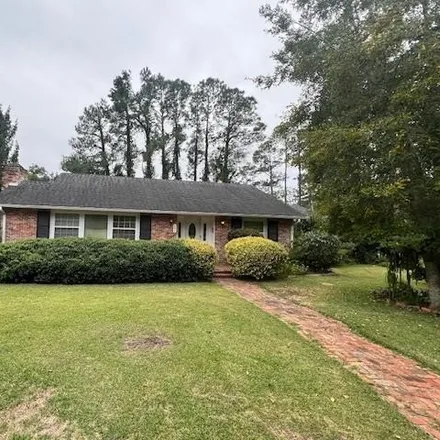 Buy this 3 bed house on 610 East Jefferson Street in Douglas, GA 31533