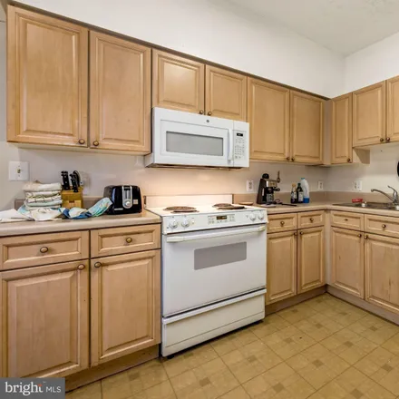 Image 7 - 3005 South Leisure World Boulevard, Silver Spring, MD 20906, USA - Condo for sale