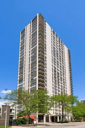 Buy this 2 bed condo on Sandburg Terrace in North LaSalle Drive, Chicago