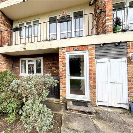 Rent this 1 bed apartment on Duckhall Farm in Chesham Road, Bovingdon
