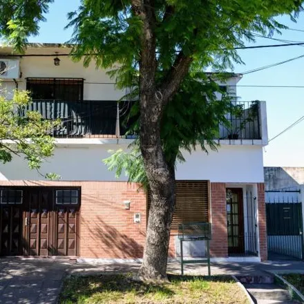 Buy this 5 bed house on Juan de la Cruz Contreras in Partido de Florencio Varela, Florencio Varela