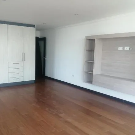 Buy this 3 bed apartment on 아띠민박 in Mariano Echeverria Oe5-50, 170104