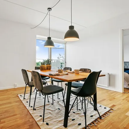 Rent this 4 bed apartment on Kromagrafen in Robert Jacobsens Vej, 2770 Kastrup