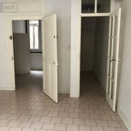 Rent this 1 bed apartment on Accès parking in Place de la République, 72000 Le Mans