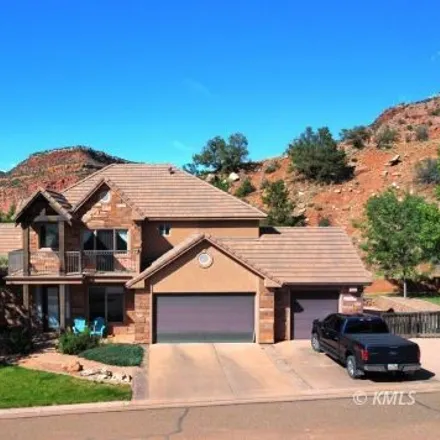 Buy this 5 bed house on 560 Windrunner Circle in Kanab, UT 84741