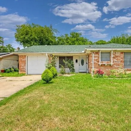 Buy this 3 bed house on 2921 McCarthy Street in Irving, TX 75062