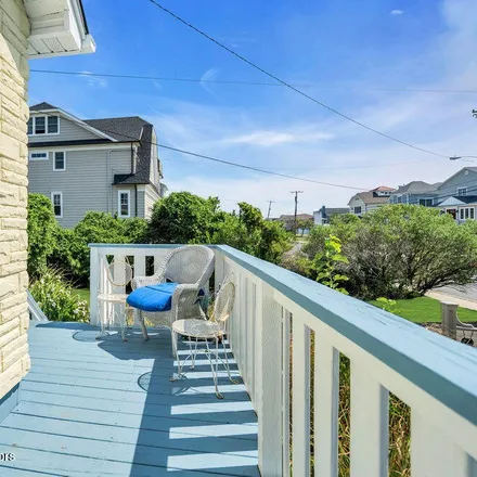 Image 4 - 47 Valentine Street, Monmouth Beach, Monmouth County, NJ 07750, USA - House for sale