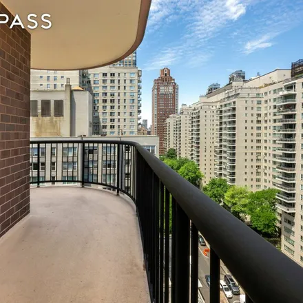 Image 3 - 300 1/2 East 65th Street, New York, NY 10065, USA - Apartment for rent