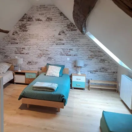 Rent this 3 bed townhouse on Allée de Boulogne in 41250 Tour-en-Sologne, France