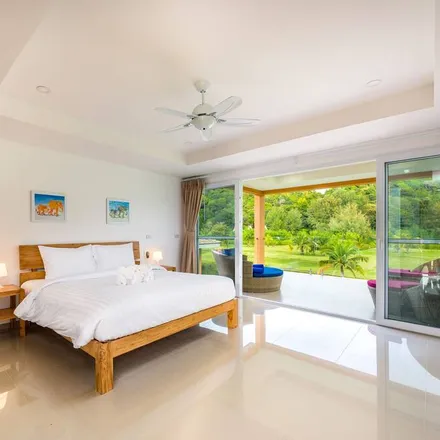 Rent this 4 bed house on Koh Chang in Changwat Trat, Thailand