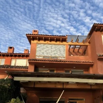 Buy this 4 bed house on Valle de Bravo - Santo Tomás de los Plátanos - Zuluapan in 52100 Ejido San Gaspar, MEX