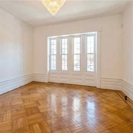 Image 4 - 298 Brooklyn Ave Apt A, New York, 11213 - Townhouse for sale