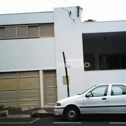 Rent this 4 bed house on Avenida Floriano Peixoto in Centro, Uberlândia - MG