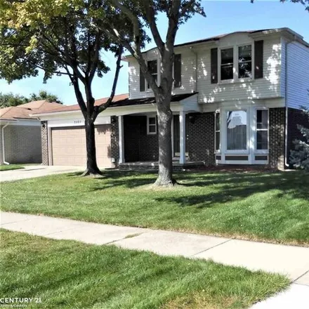 Rent this 3 bed house on 1995 Fox Hill Drive in Sterling Heights, MI 48310