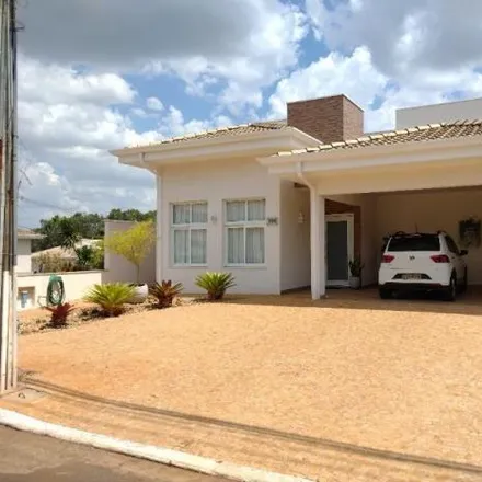 Buy this 2 bed house on Propriedade Bela Vista in Parada José Padovani, Avenida João Aranha