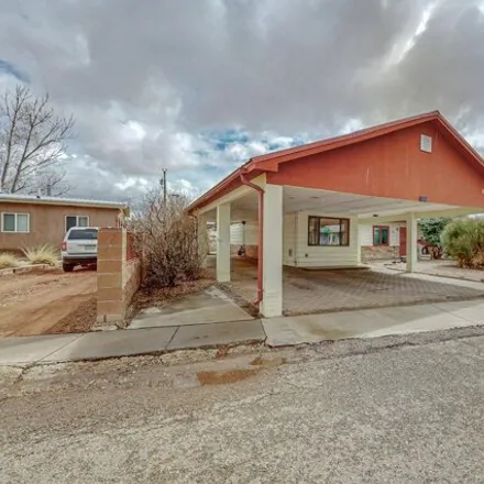 Image 3 - 1268 2nd Street, Grants, NM 87020, USA - House for sale