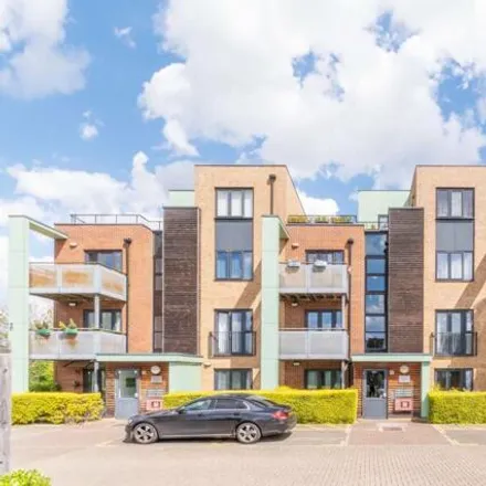 Buy this 3 bed apartment on Esquiline Lane in Lonesome, London