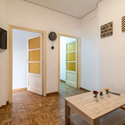 Image 8 - Madrid, Marco Aldani, Avenida de América, 28028 Madrid - Apartment for rent