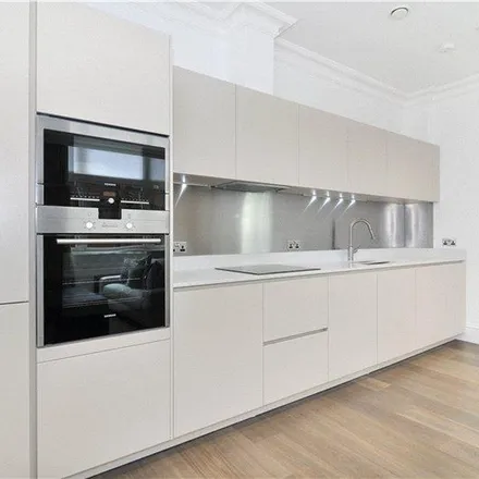 Rent this 2 bed apartment on Christopher Court in 97 Leman Street, London