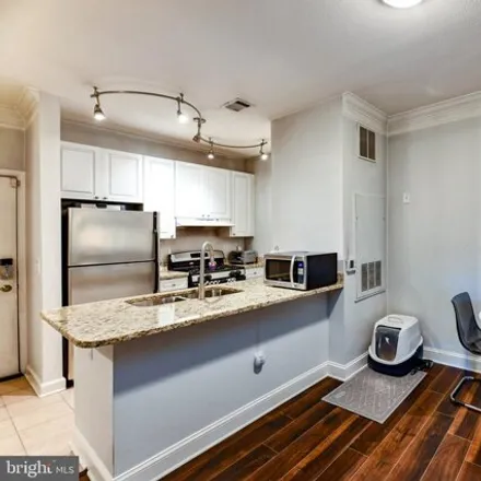 Image 6 - The Fitz, 501 Hungerford Drive, Rockville, MD 20850, USA - Condo for sale