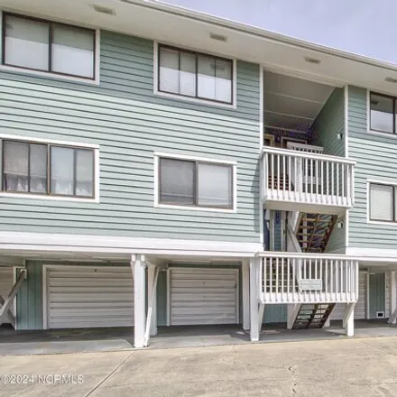 Buy this 3 bed condo on 214 Lewis Drive in Carolina Beach, NC 28428