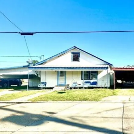 Buy this 9 bed house on 730 Eugene Street in Houma, LA 70363