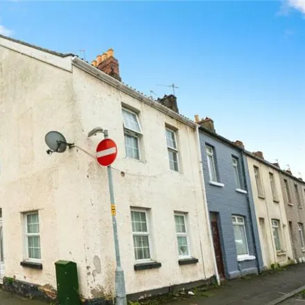 Buy this 2 bed townhouse on 11 Meadow Street in Bristol, BS11 9AS