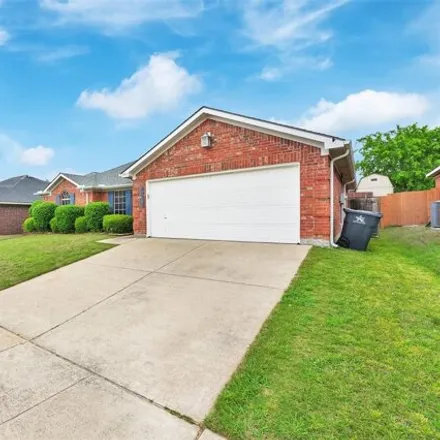 Image 2 - 7937 Mourning Dove Drive, Arlington, TX 76002, USA - House for rent