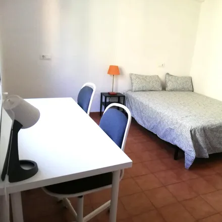 Image 2 - Carrer de Lanzarote, 12, 46011 Valencia, Spain - Room for rent