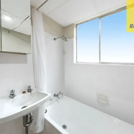 Image 3 - 18 Maud Street, Granville NSW 2142, Australia - Apartment for rent