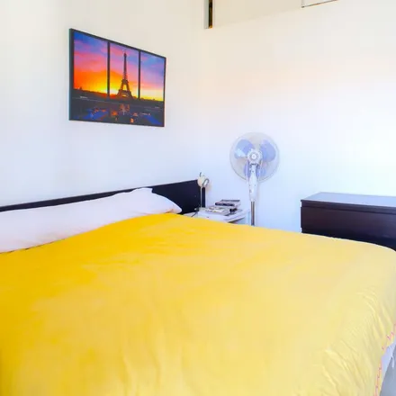 Rent this 3 bed apartment on Carrer de Xulilla in 6, 46011 Valencia