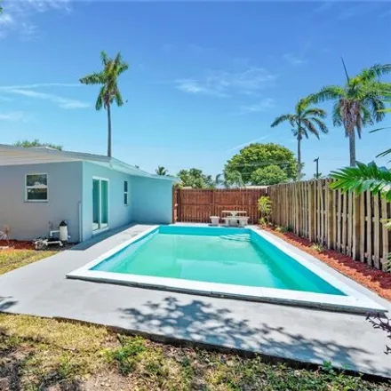 Buy this 2 bed house on 5621 Sw 38th Ct in Davie, Florida