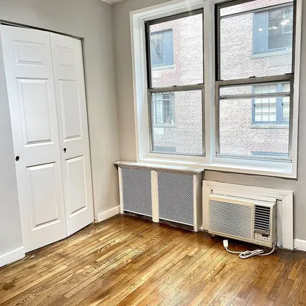 Rent this 2 bed apartment on 333 East 57th Street in New York, NY 10022