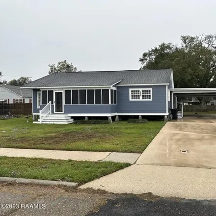 Image 2 - 323 4th Street, Abbeville, LA 70510, USA - House for sale