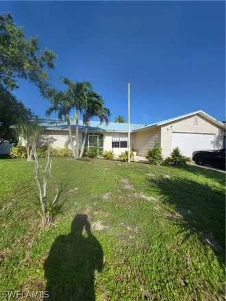 Image 1 - 802 Southwest 8th Court, Cape Coral, FL 33991, USA - House for sale
