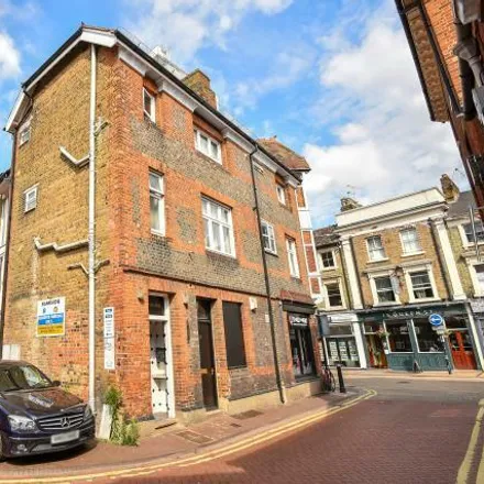 Rent this 1 bed room on Pizza della mamma in Queen Street, Maidenhead