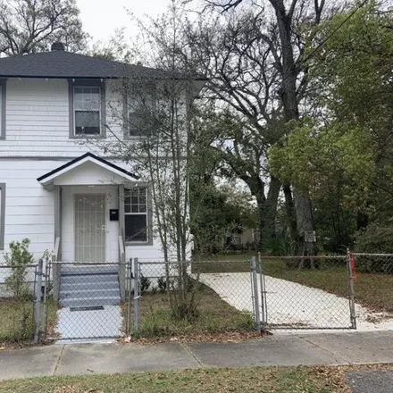 Buy this 3 bed house on 1334 West 23rd Street in Jacksonville, FL 32209