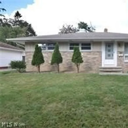 Rent this 3 bed house on 4176 Spencer Road in Rocky River, OH 44116