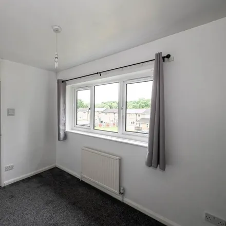 Image 9 - Tarnbrook Close, Simister, M45 8HP, United Kingdom - Duplex for rent