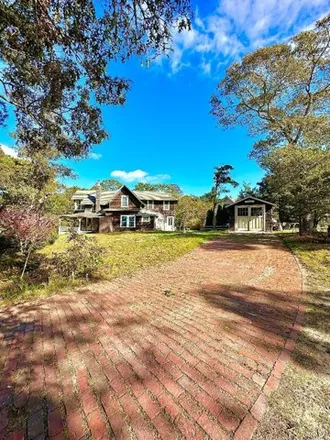 Image 4 - 19 Wendall Ave, Oak Bluffs, Massachusetts, 02568 - House for sale