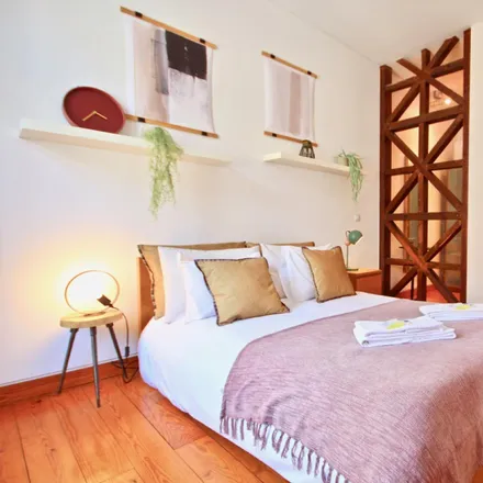 Rent this 2 bed apartment on Rua do Carmo 96 in 1200-093 Lisbon, Portugal